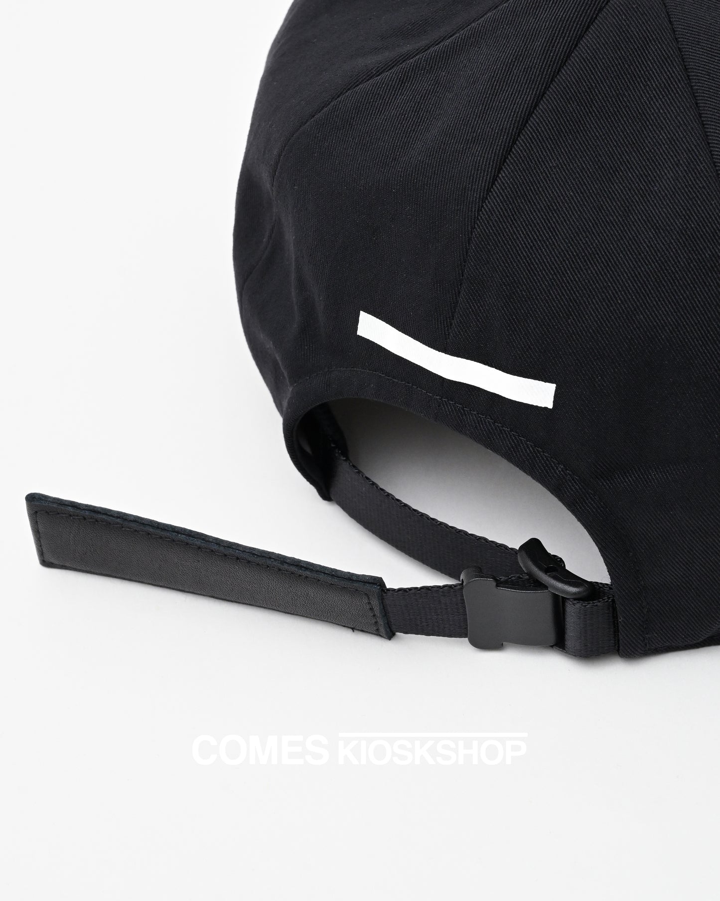 REFLECTOR CAP