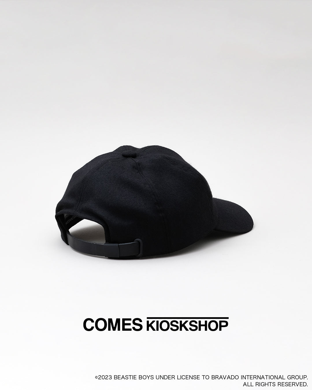 BEASTIE BOYS CAP (刺繍色|白×黒)
