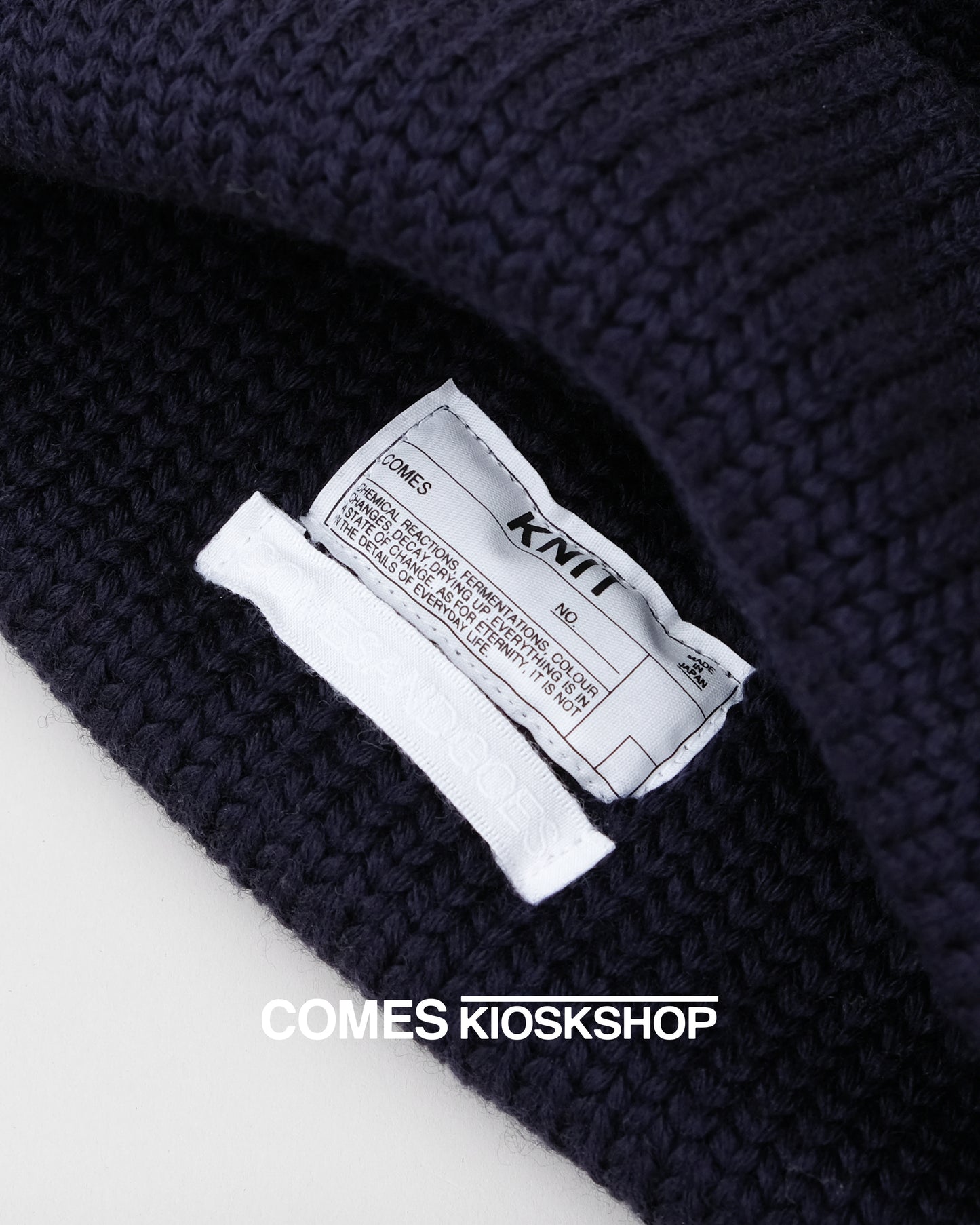 WOOL STANDARD KNIT