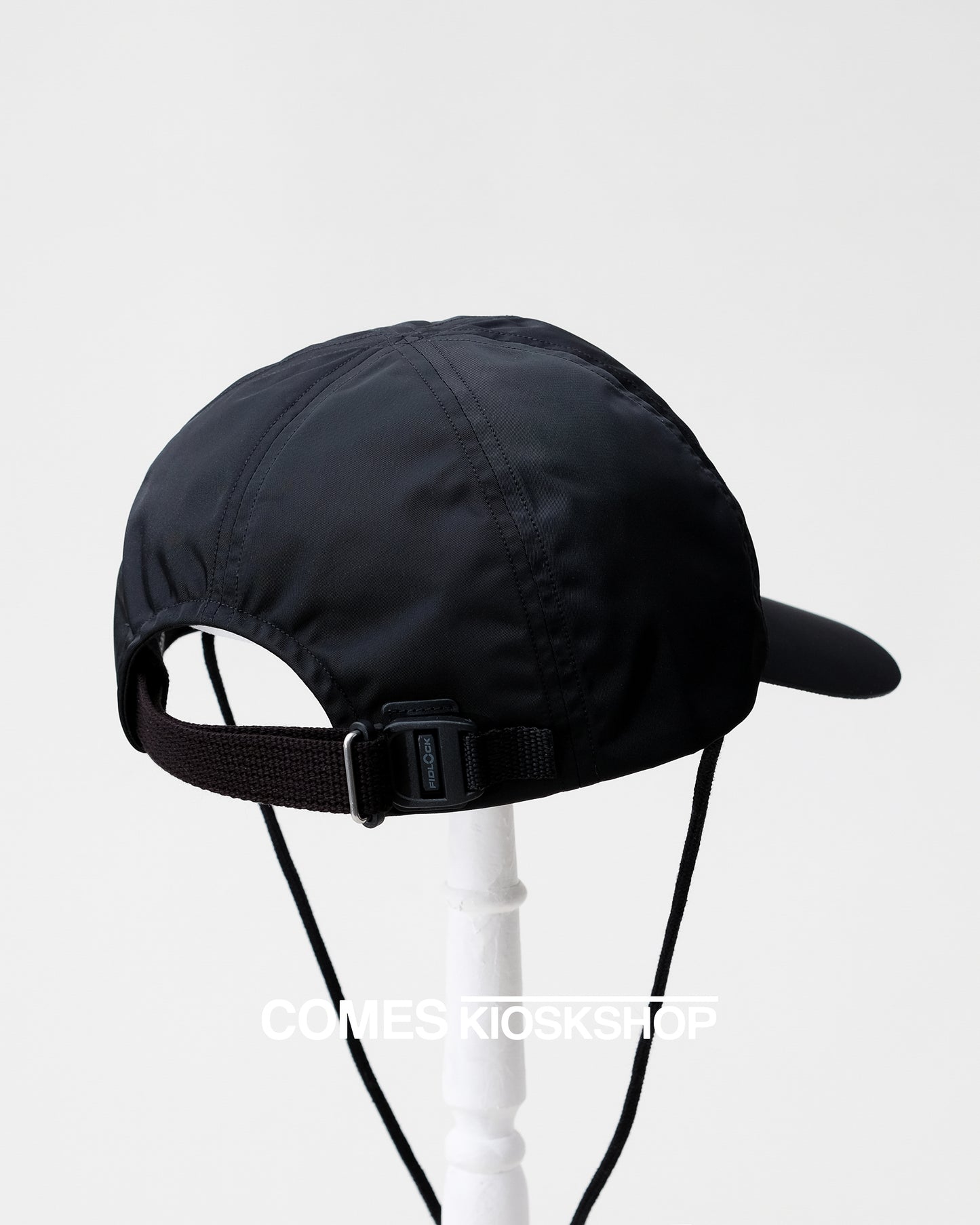 DICROS CAP あご紐付き