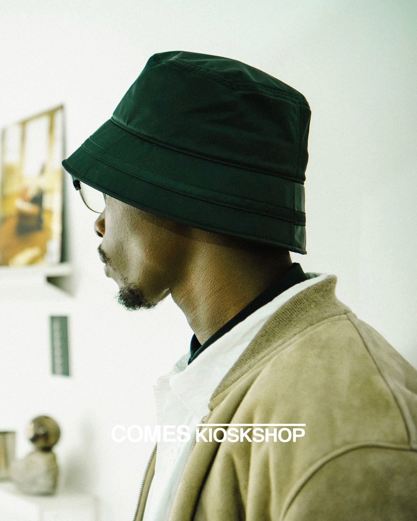 DICROS LINE ON BRIM BUCKET HAT