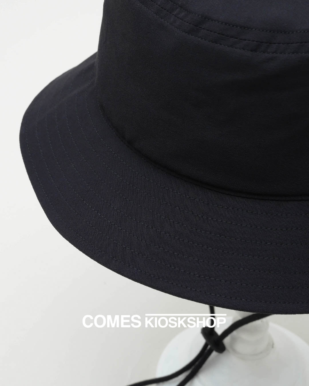 NYLON STRETCH FLAT HAT あご紐付き｜KIOSK限定