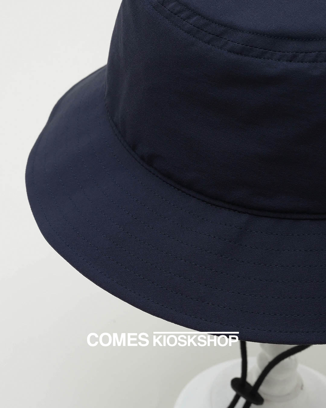 NYLON STRETCH FLAT HAT あご紐付き｜KIOSK限定